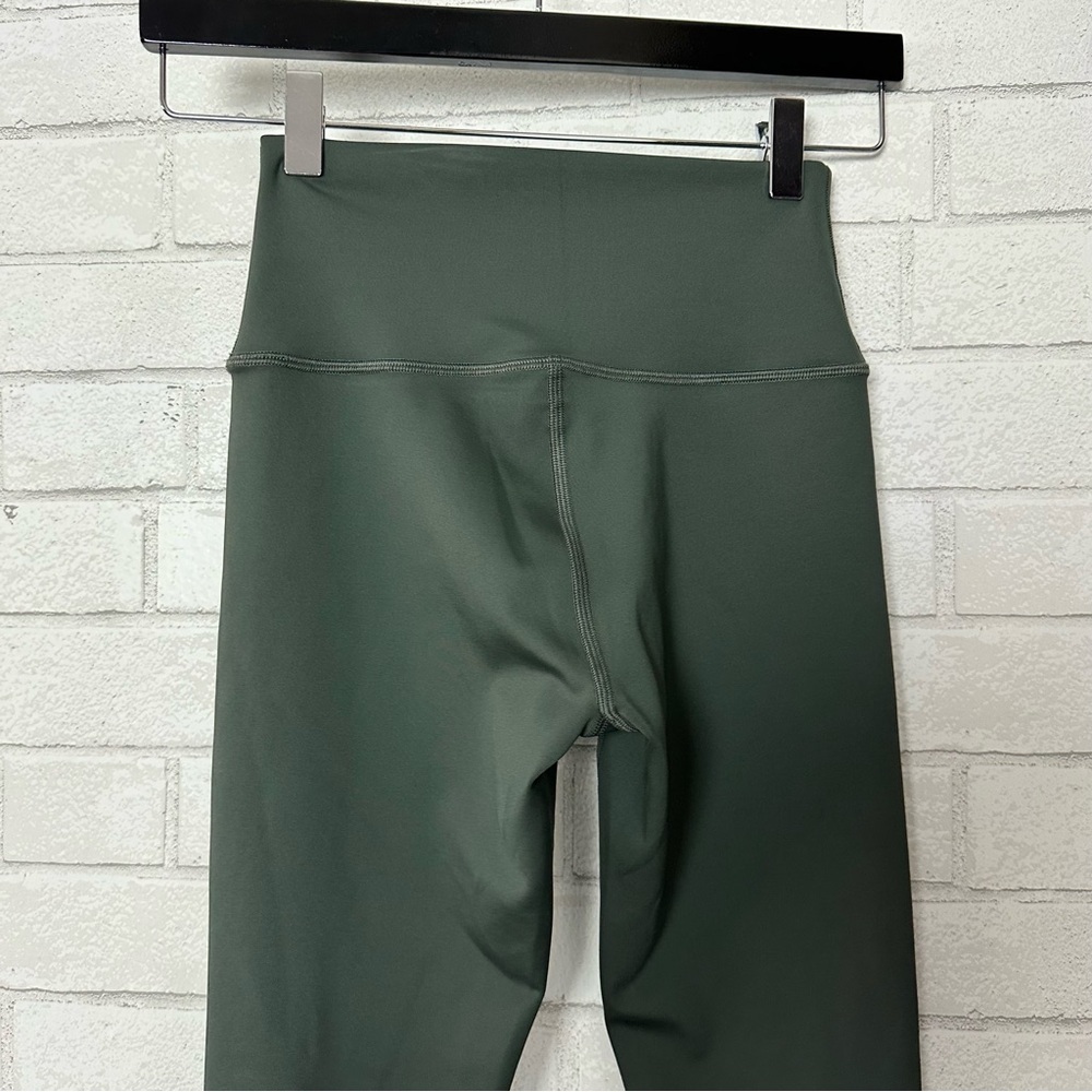 ALO High Waist Airlift Leggings Green Dark Cactus Small - Picture 4 of 8